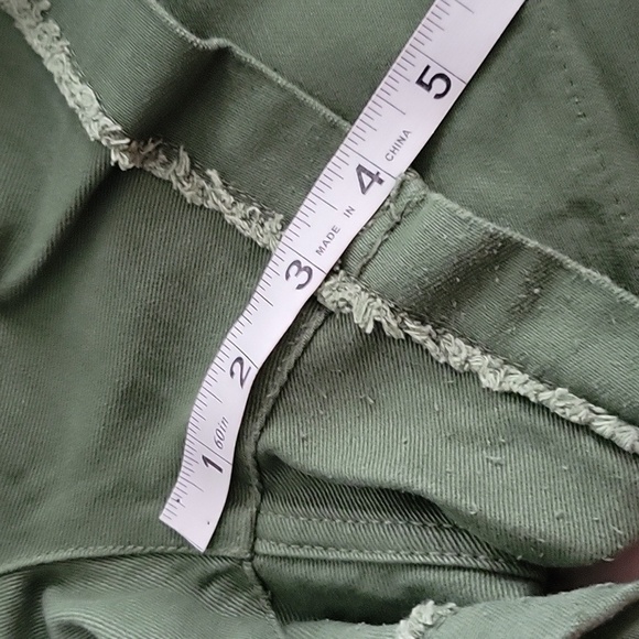 Time and Tru Women's Shorts - Picture 11 of 11